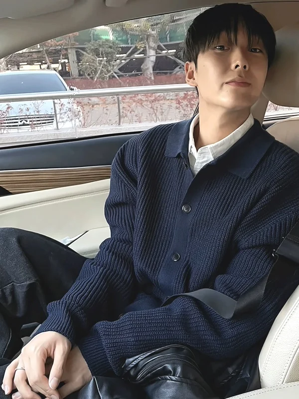 

Американский вязаный шерстяной кардиган для мужчин, свободный крой, с воротником, длинными рукавами, удобный, дышащий.