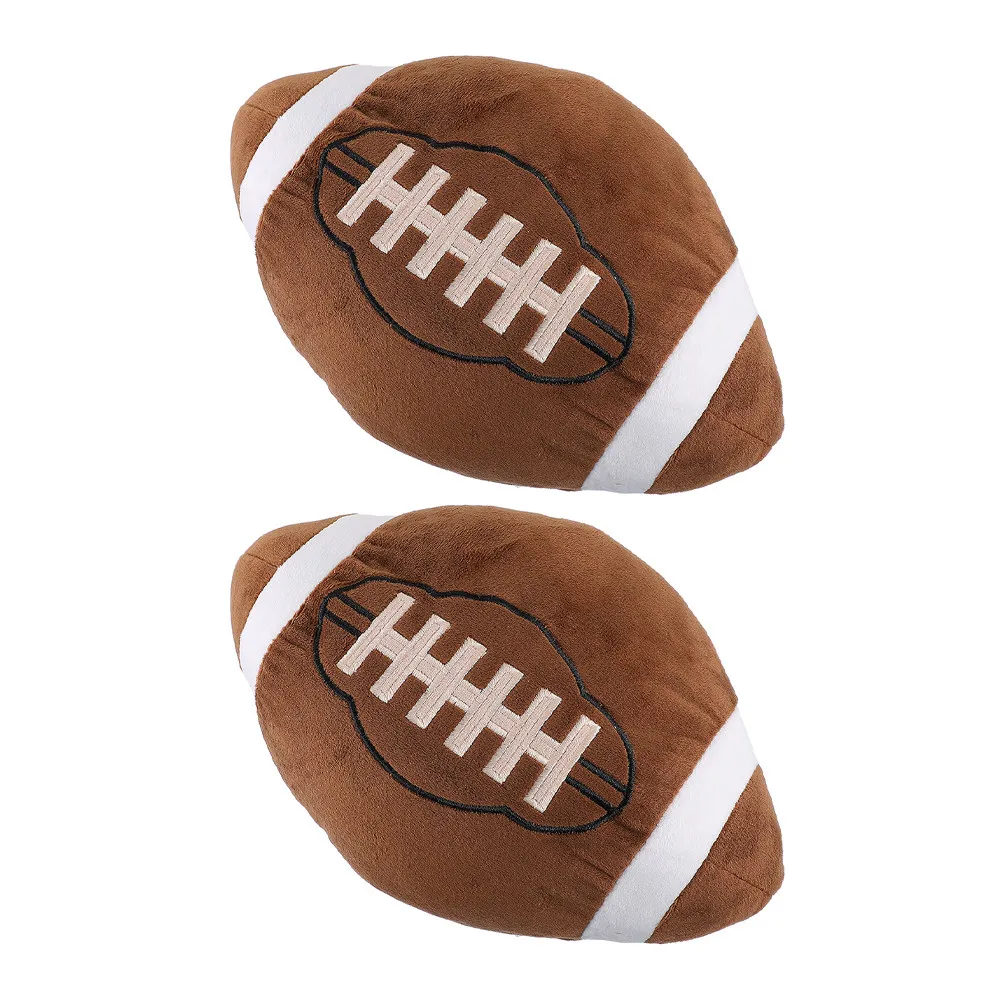 

2 шт. мягкие подушки в форме мяча для регби, подарок на день рождения для любителей спорта, декор для спальни, дивана, автомобиля, украшение для комнаты с футбольной тематикой, декоративная подушка