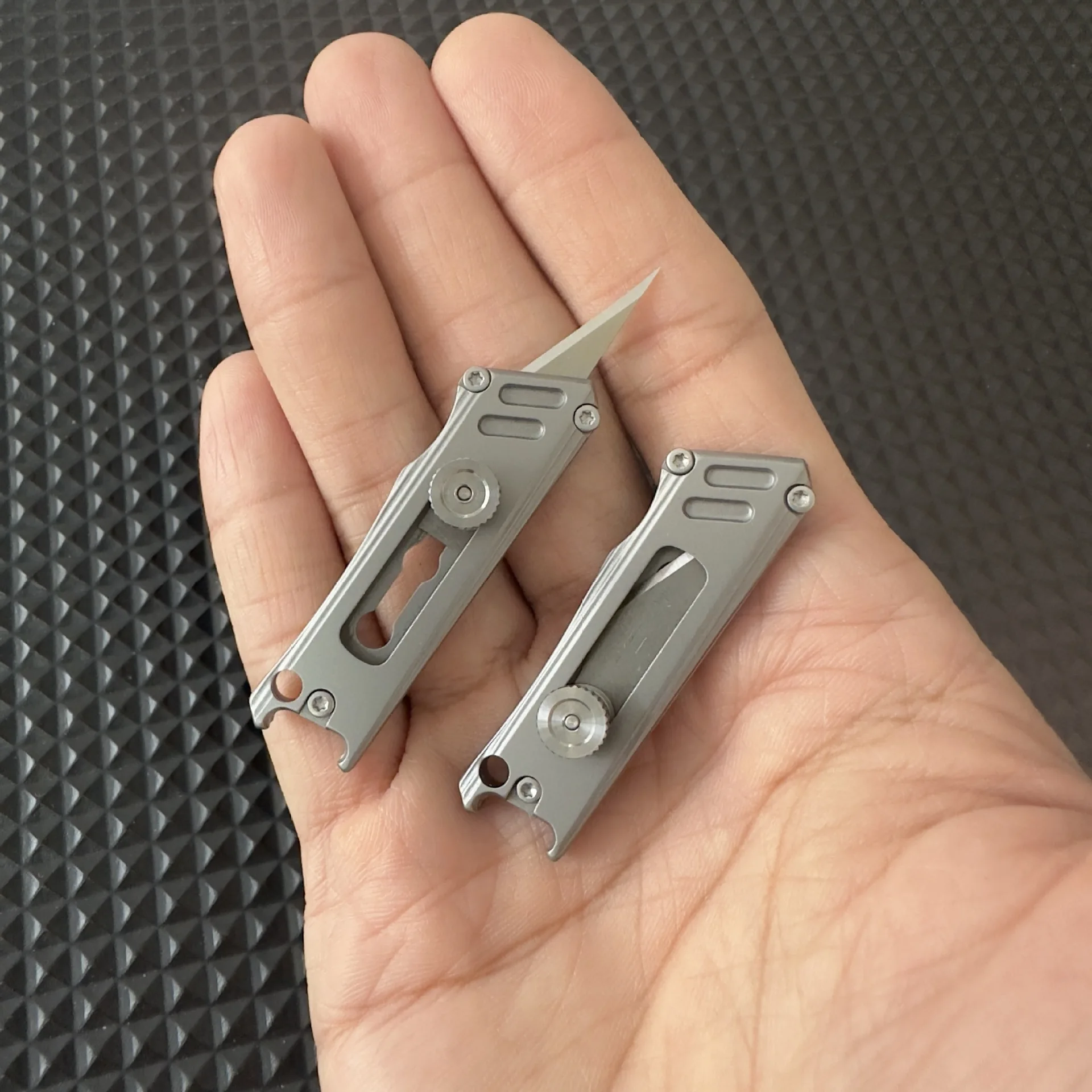Mini Utility Knife Stainless Steel EDC Key Chain Pendant Pocket Knife Carry-on Unpacking Express Package Tool Bottle Opener