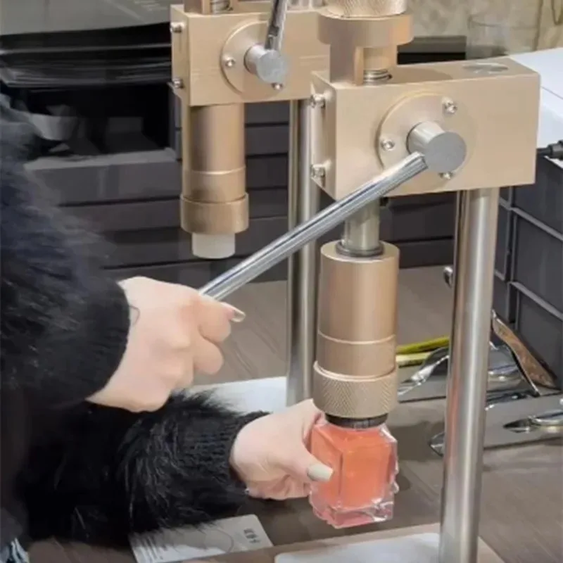 

Semi-automatic perfume crimp neck tool for manufacturing plants New conditions Pneumatic actuated glass spray bottles