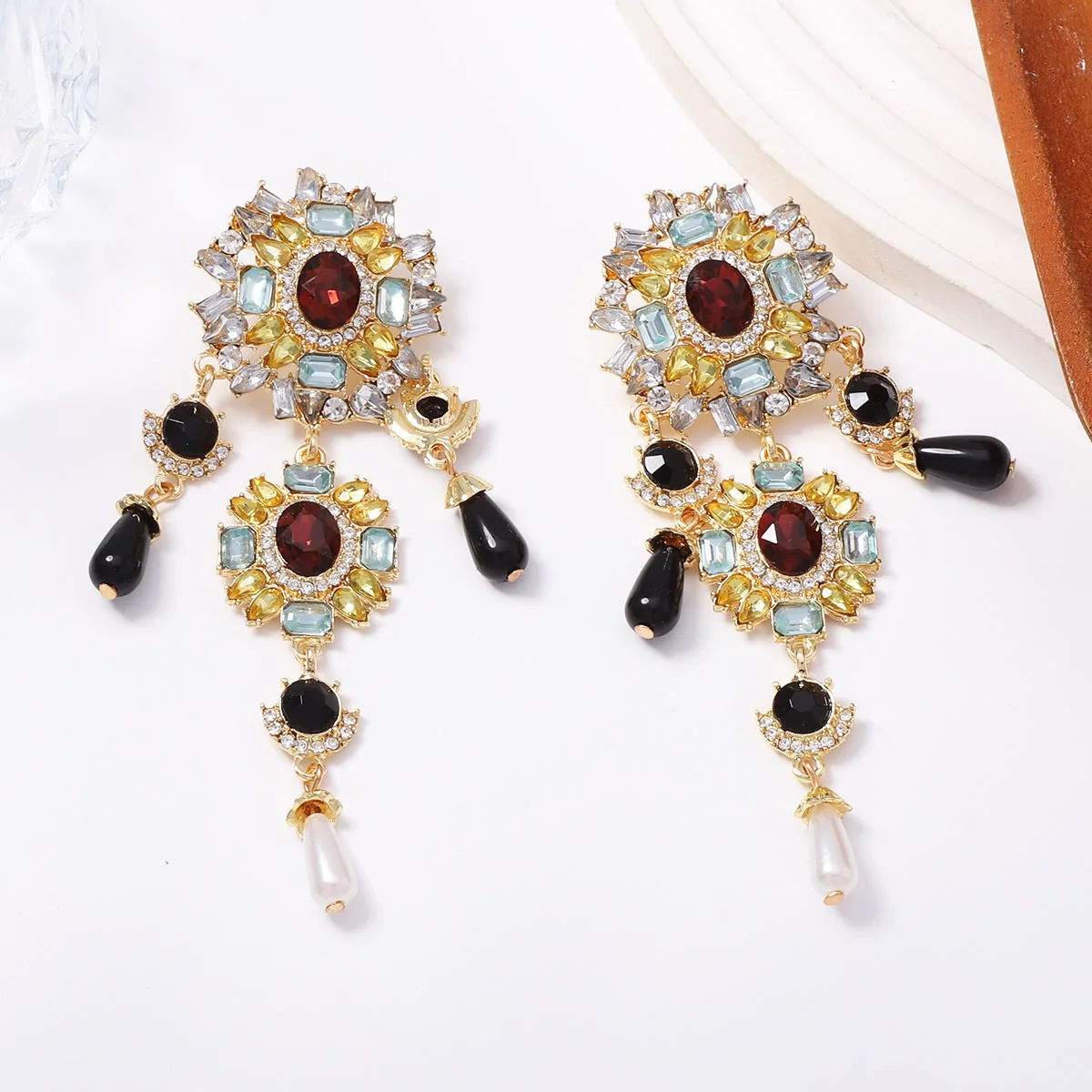 Luxury Baroque Crystal Tassel Dangle Earrings for Women Vintage Multicolor Rhinestone Pearls Drop Earring Statement Jewelry Gift