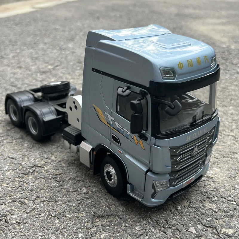 1:24 Original Model,SINOTRUK Howo TS-7 TS7 LNG Power Semi Trailer Truck,Diecast Model for Display,Gift and Collections