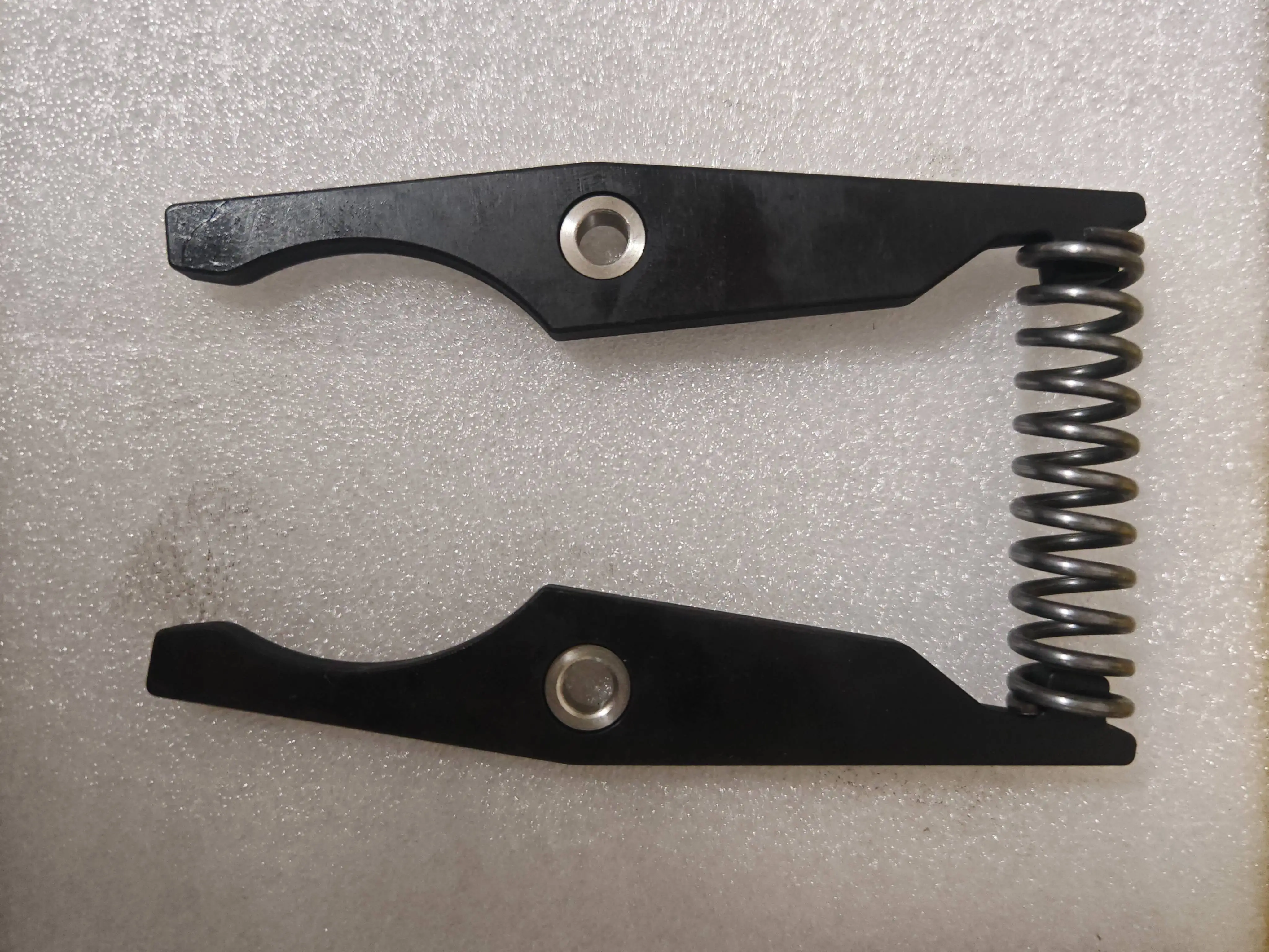 93-2742, 93-2743, 93-2744 (Compatible with Smtc/Umc/Vf Series Umbrella-Type Tool Magazine) Tool Pocket Jaw Assembly (with Spring-Loaded Tool Jaw) Replacement Parts for Tool Jaw of Haas Machining Center Tool Magazine
