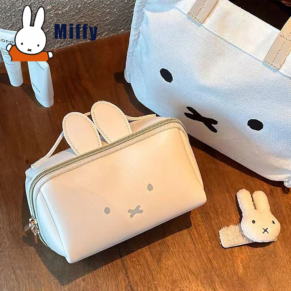 Kawaii Miffy แรงบันดาลใจกระต่ายหูออกแบบกระเป๋าเครื่องสําอางกระต่ายน่ารักแบบพกพาขนาดใหญ่ความจุกระเป๋าสาวของขวัญ