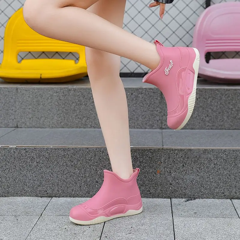 المرأة وصول جديد معزول الدافئة أحذية المطر القصيرة ارتداء مقاومة للماء لينة وحيد المضادة للانزلاق أحذية العمل للنساء #2