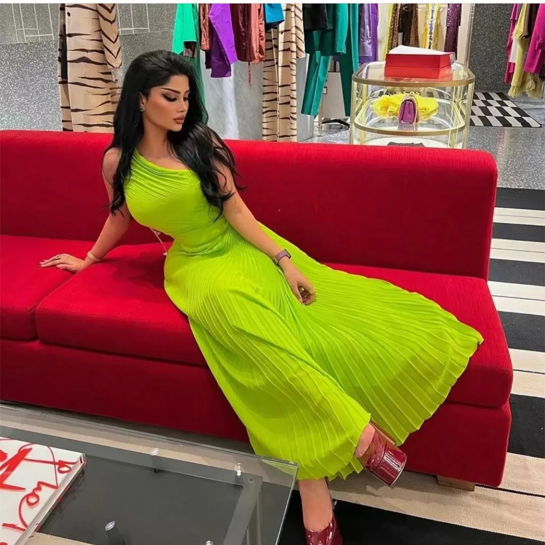 Long One Shoulder Green Evening Dresses A-Line Pleated Prom Gown Robes de soirée Floor Length فساتين السهر Party Dresses