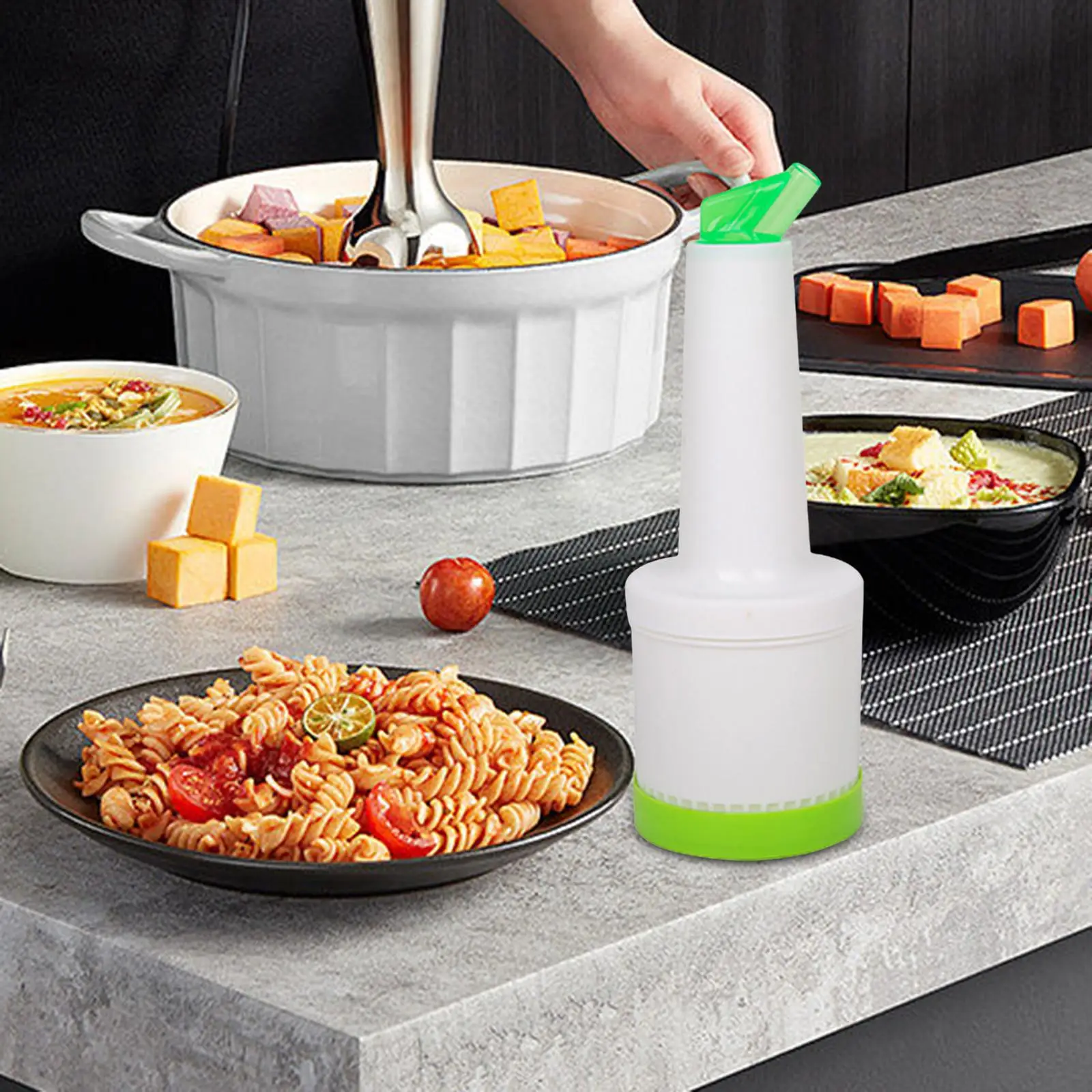Salad Dressing Bottle Refillable Vinegars Oil Bottle Ketchup Dispenser Condiment