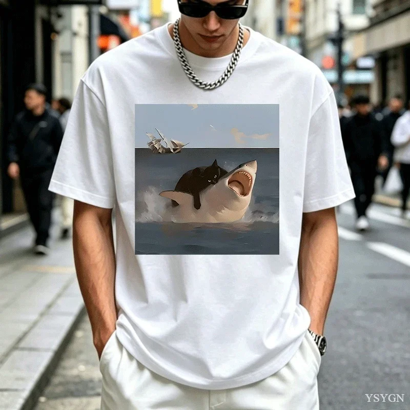 Black Cat Suppressing Great White Shark Graphic Men'S Casual Round Neck T-Shirt Prank T-Shirt Gift Unique Meme Graphic T-Shirt