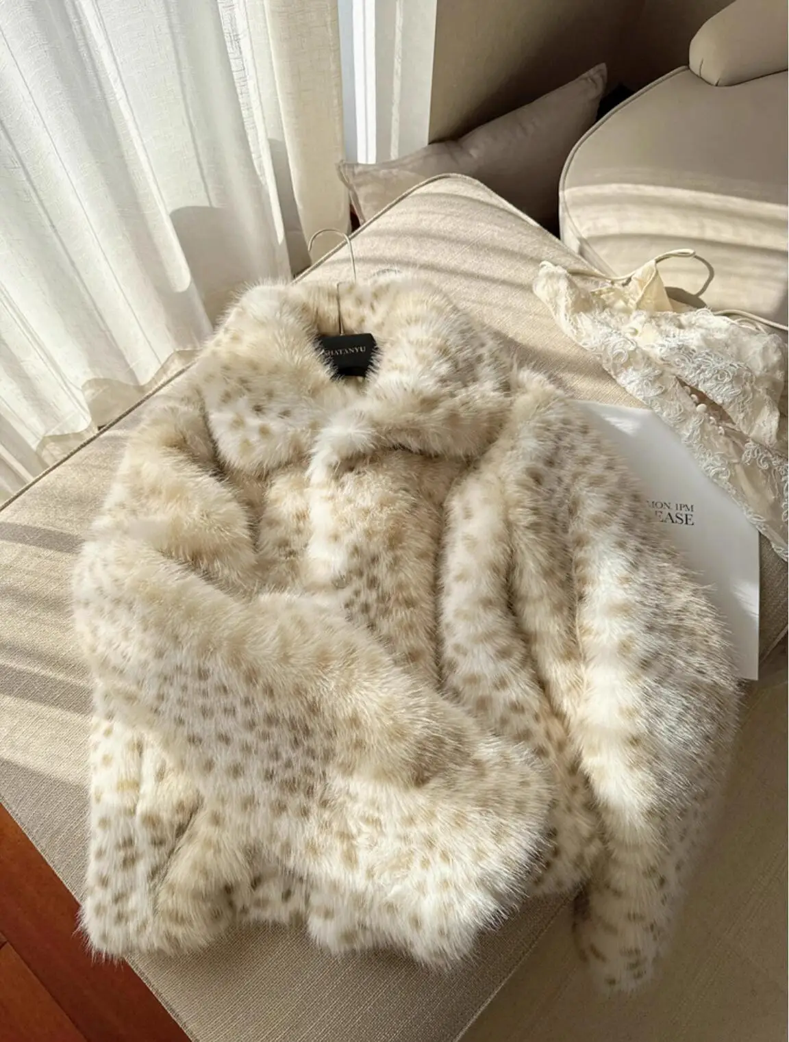 New Winter Cute Animal Leopard Dot Faux Rabbit Fur Coat CHIC Women Lapel Collar Long Sleeve Shaggy Warm Jacket Short Outerwear