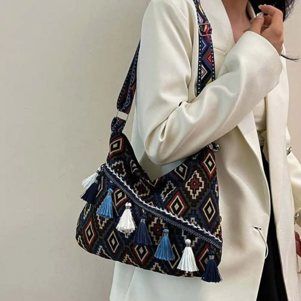 Tassel Ethnic Style Crossbody Bags Woven Bag Large Capacity Fringe Shoulder Bag Geometric Messenger Bag Bohemian Tote Bag