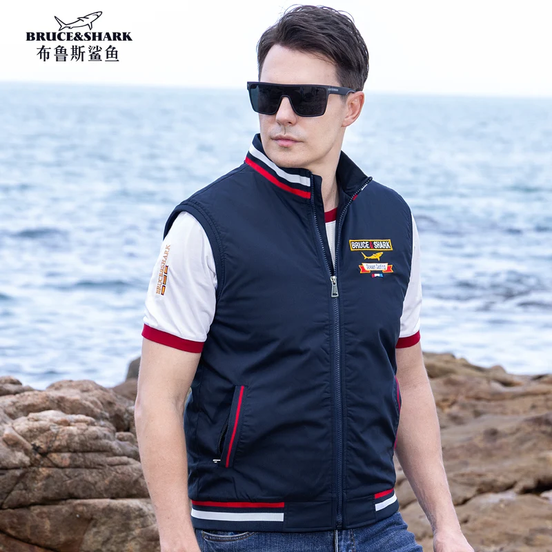 2024 Fill Cotton Thicken Autumn Winter Men's Vest Bruce&shark Fashion Casual Vest for Men  Loose Mens Outwear Coats Big 4XL