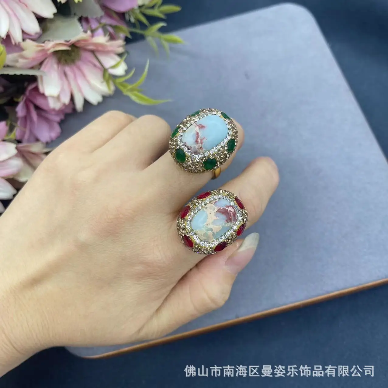 

Handmade genuine Shoushan stone jewelry inlaid with ruby adjustable ring, cross-border natural stone popular jewelry accessories