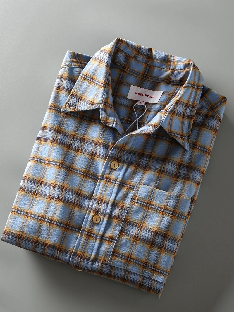 

Spring Summer New American Retro Hong Sle Classic Plaid Men's Japanese Faion Loose Casual Long Sve irt Jaet