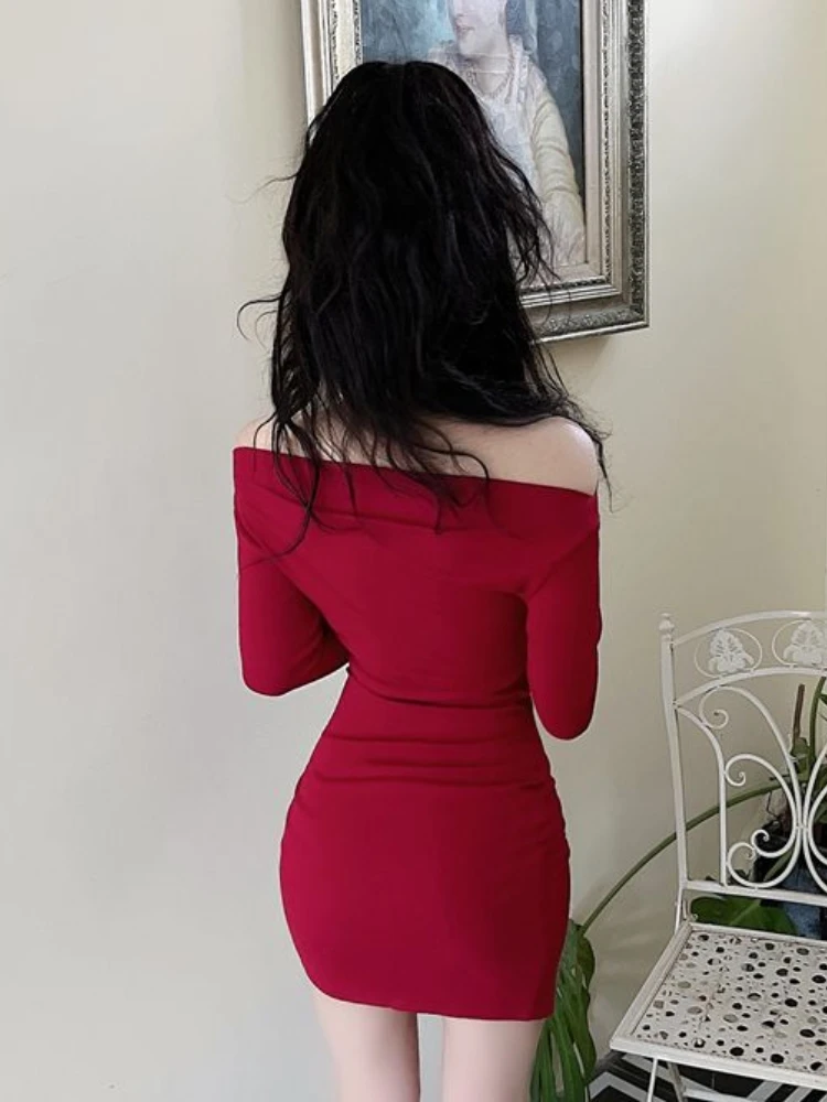 Mini sukienka bodycon dla kobiet z głębokim dekoltem Sexy Irregular Fashion Ulzzang Soft Famous Lady Gentle Club Wear Chic Vestidos De Mujer