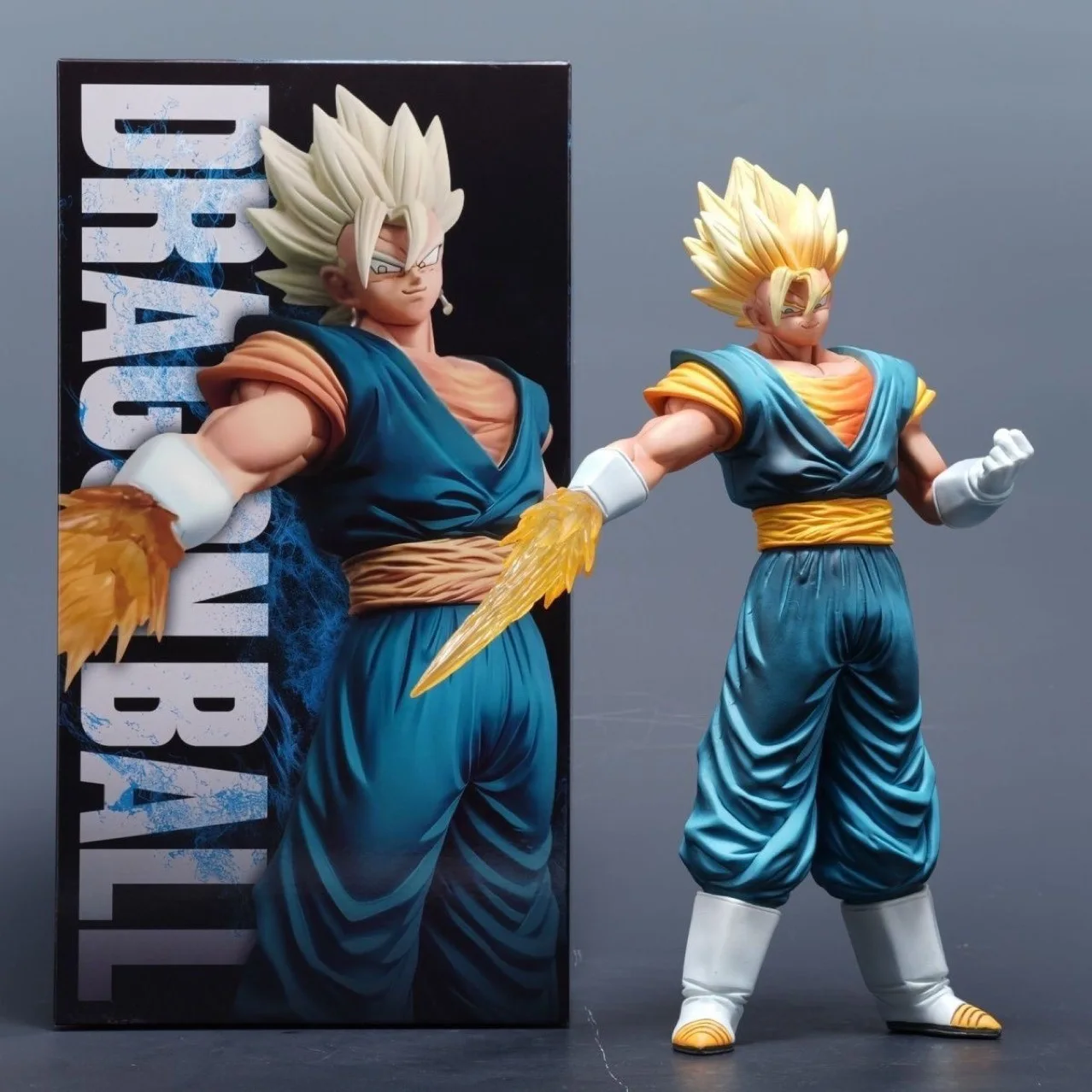 

29 см креативная модель ручной работы Dragon Ball Z Super Sairen Vegetto. Высококачественный материал ПВХ. Украшение рабочего стола. Серия подарков другу.