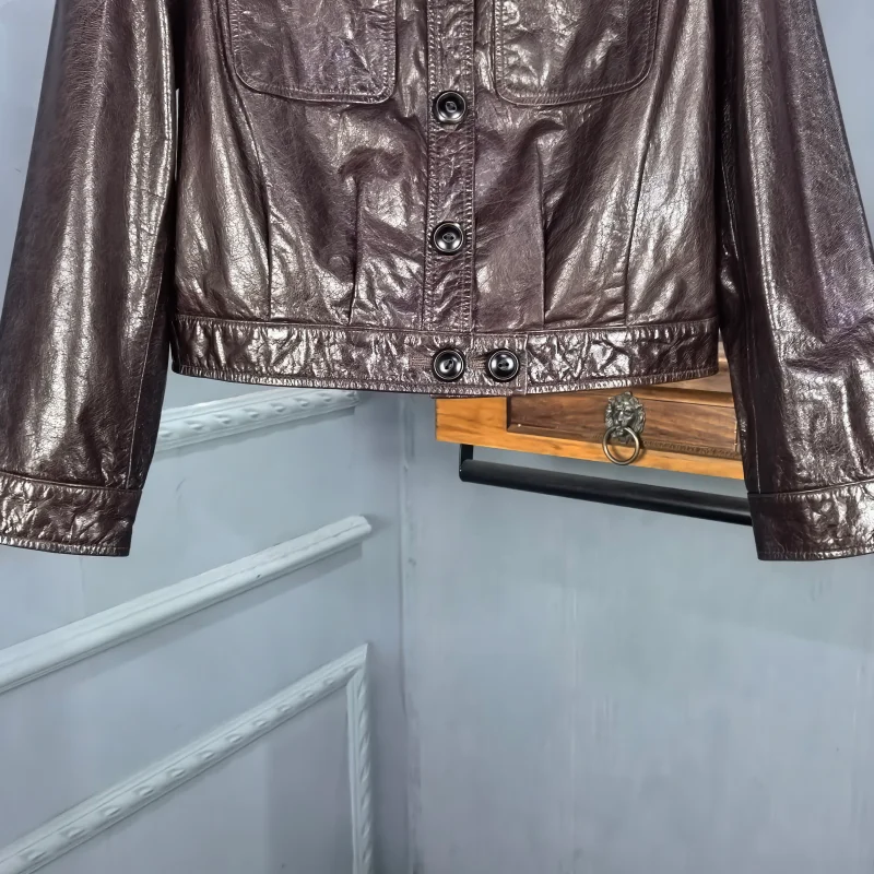 جاكيت دراجة نارية أوروبي أنيق 2025 وصول جديد لفصل الشتاء معطف نسائي من الجلد الطبيعي متعدد الاستخدامات بياقة واقفة