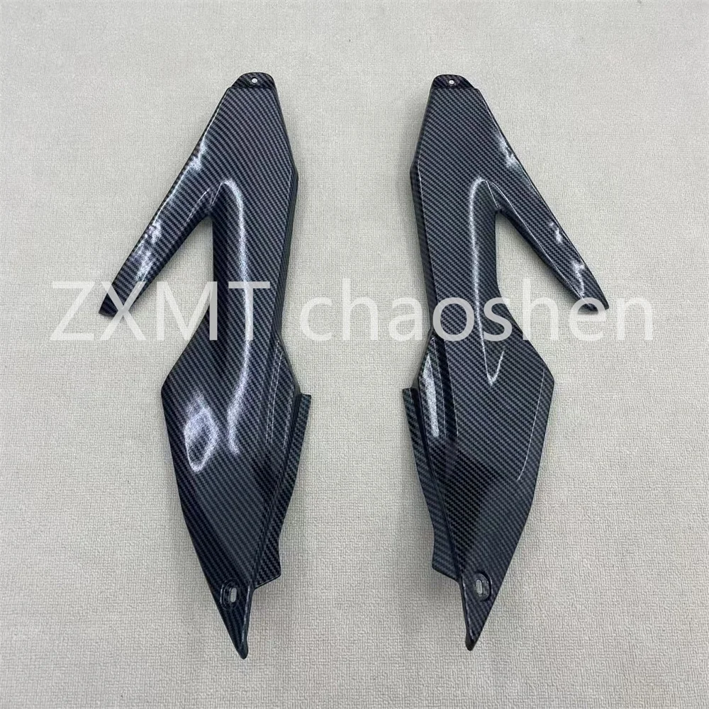 

Обтекатель мотоцикла ABS подходит для боковой пластины топливного бака R25 с краской из углеродного волокна 2025 года.