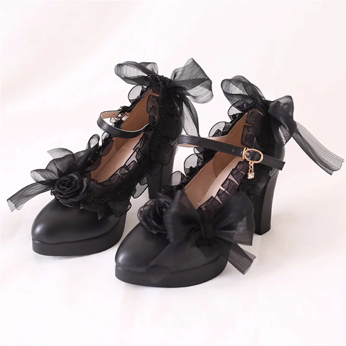 French Vintage Gothic Lolita Girl Shoes Cosplay Pointed Sandals Lace Flower Ruffle Bowknot Cameo Fashion 8cm High Heel Shoes