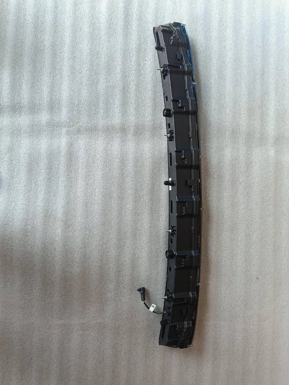 equation Leopard 8 equation Leopard front center position light SQHB-4102300 new front center side marker light