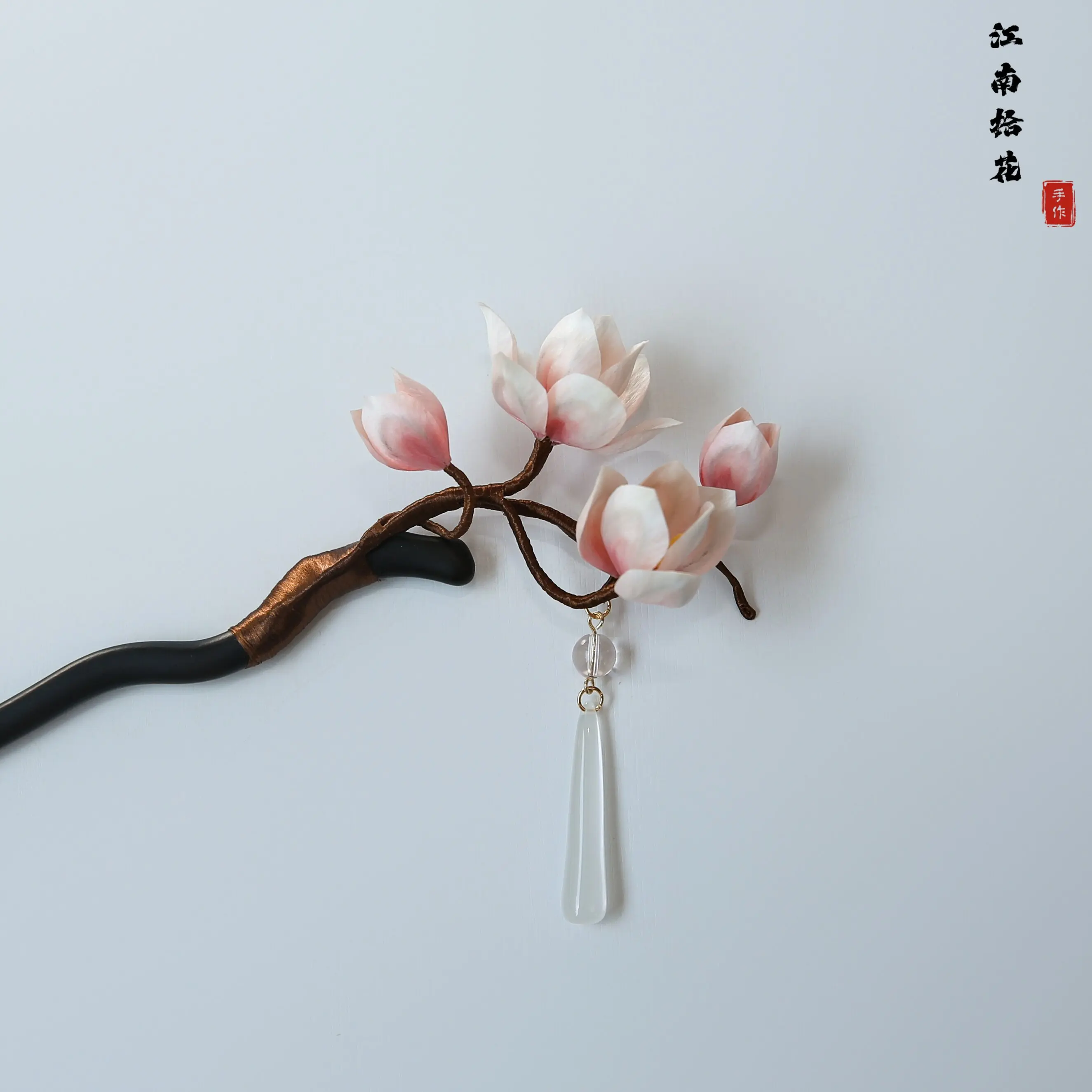 Handmade Intangible Heritage Pink Magnolia Velvet Hairpin, Tassel Hair Shake, Hair Ornament for Hanfu & Qipao