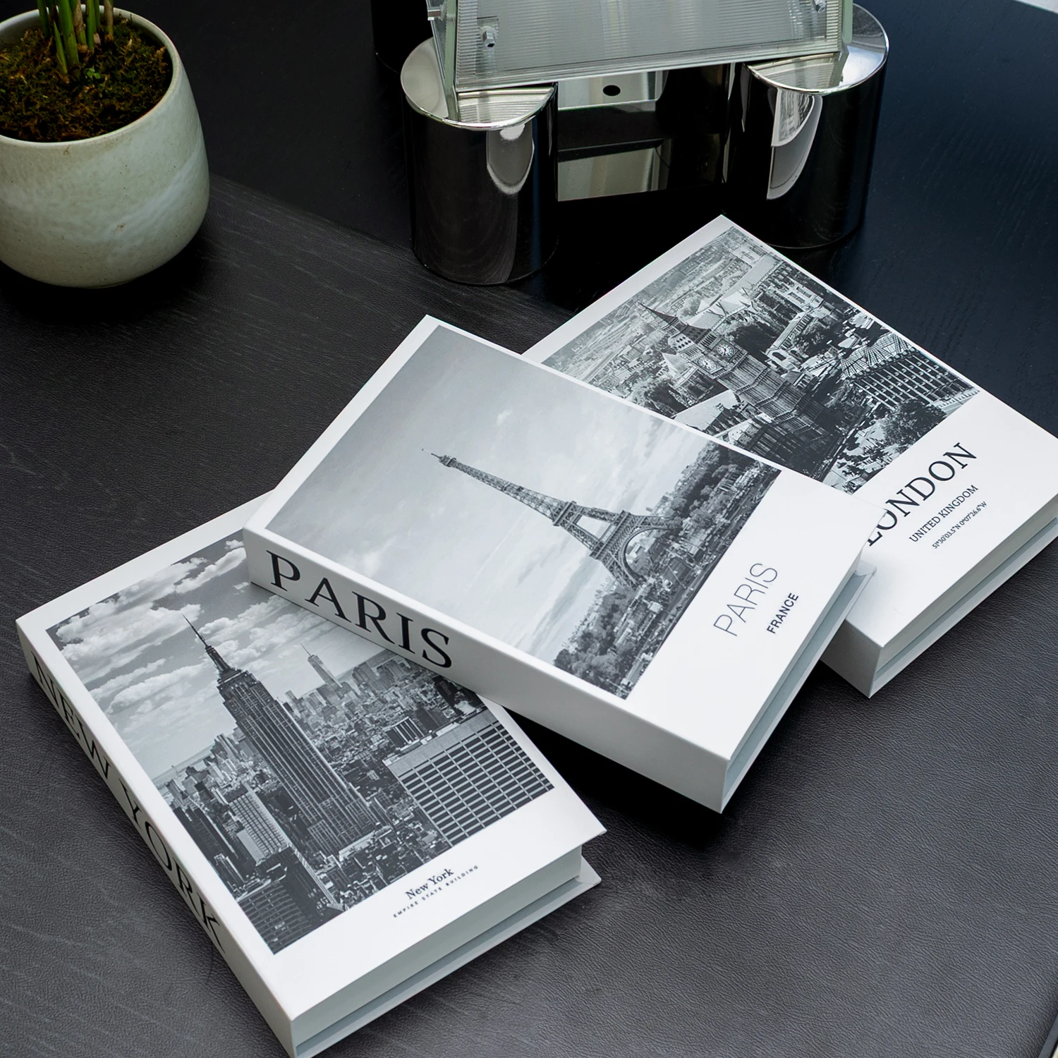 Interior Design Handbook - صندوق تخزين فاخر على شكل كتاب
