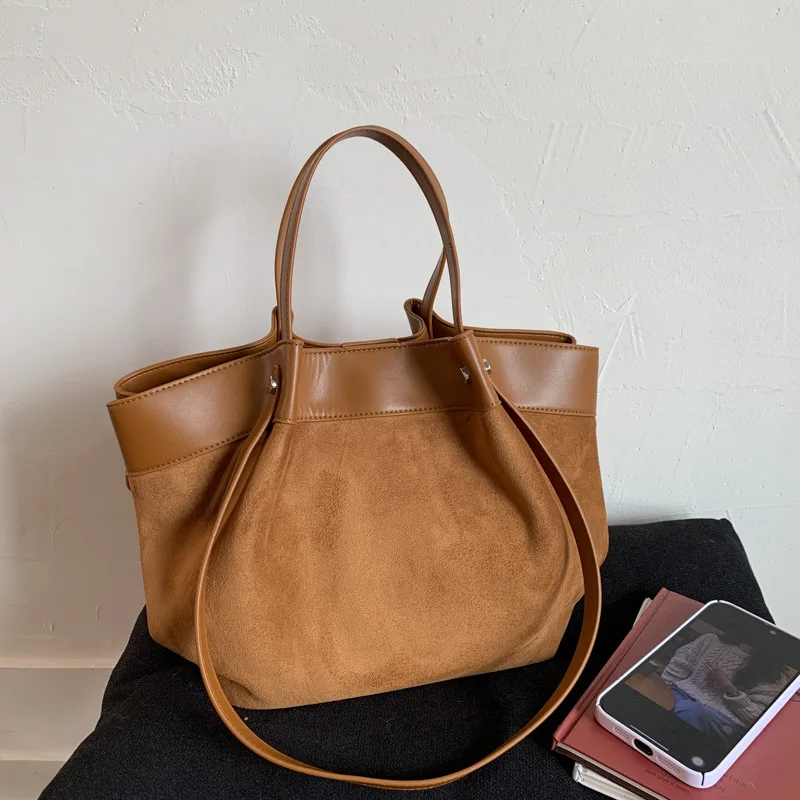 

Retro Big Pu Leather Shoulder Bags for Women 2025 Winter Trend New Y2k Fashion Korean Handbags Females Travel Luxury Tote Bag