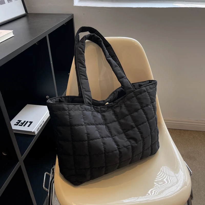 Fall Winter Large Capacity Tote Bag Women's Shoulder Bag Shopping Bag Soft Canvas Casual Fashion Handbag with Zipper Closure
