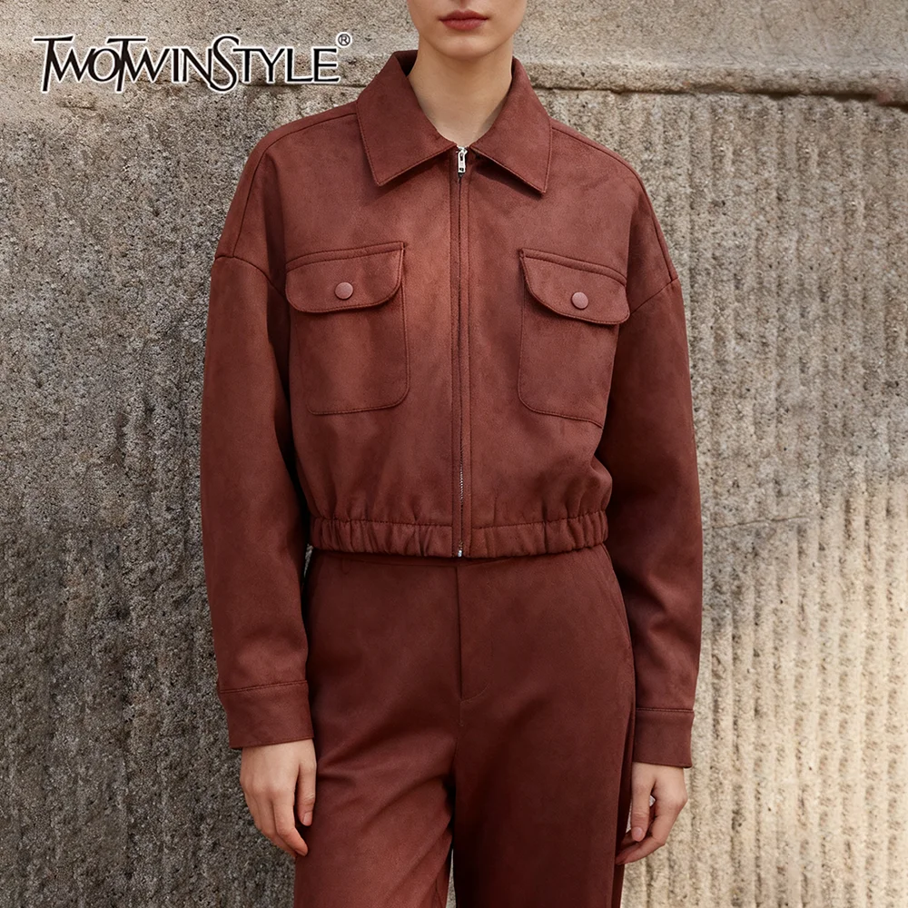 

TWOTWINSTYLE шикарная универсальная короткая куртка для женщин с лацканами и длинными рукавами, сращенными карманами, классическое ретро замшевое пальто с эластичным подолом, женское