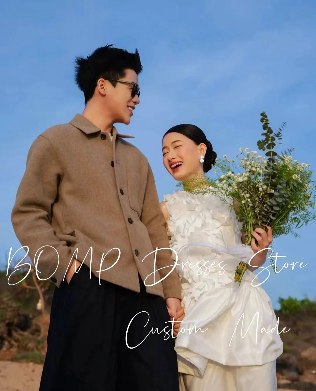 BOMP فستان زفاف أنيق ثلاثي الأبعاد على شكل زهور رقبة دائرية بطول الأرض من الساتان الأبيض كوريا تبادل لاطلاق النار فستان استقبال الزفاف حسب الطلب