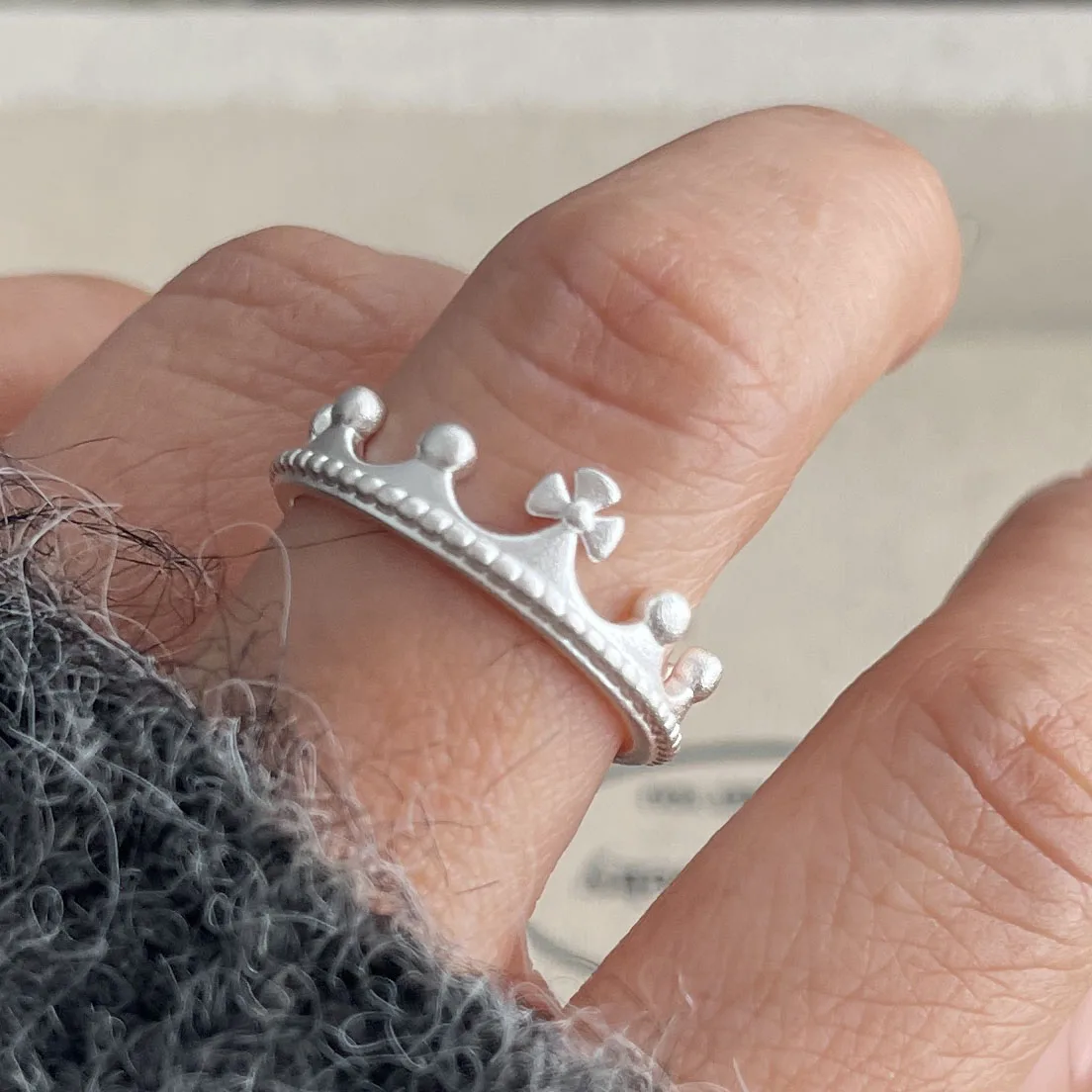 BF CLUB 925 Sterling-Ringe für Damen, schlicht, geometrisch, handgefertigt, unregelmäßig, Retro-Ring mit Jungen- und Mädchen-Gesicht, allergiefrei, als Geburtstagsgeschenk – Detail 4