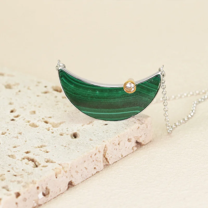 

N S925 Sterling Silver Necklace with Natural Malachite Crescent Necklace