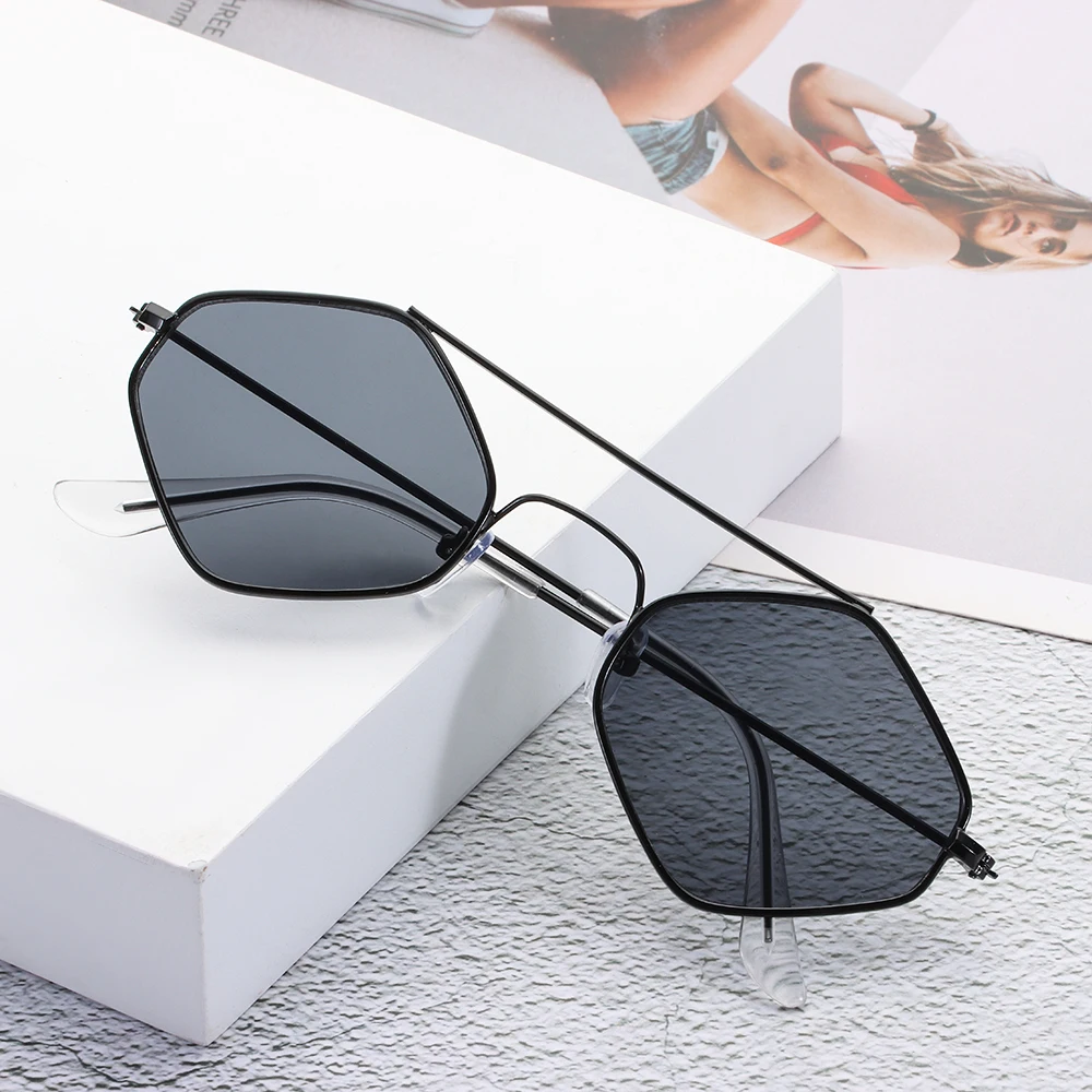 Fashion Rhombus Sunglasses Women Retro Metal Polygonal Double Beam Wild Eyeglasses UV400 Protection Street Eyewear