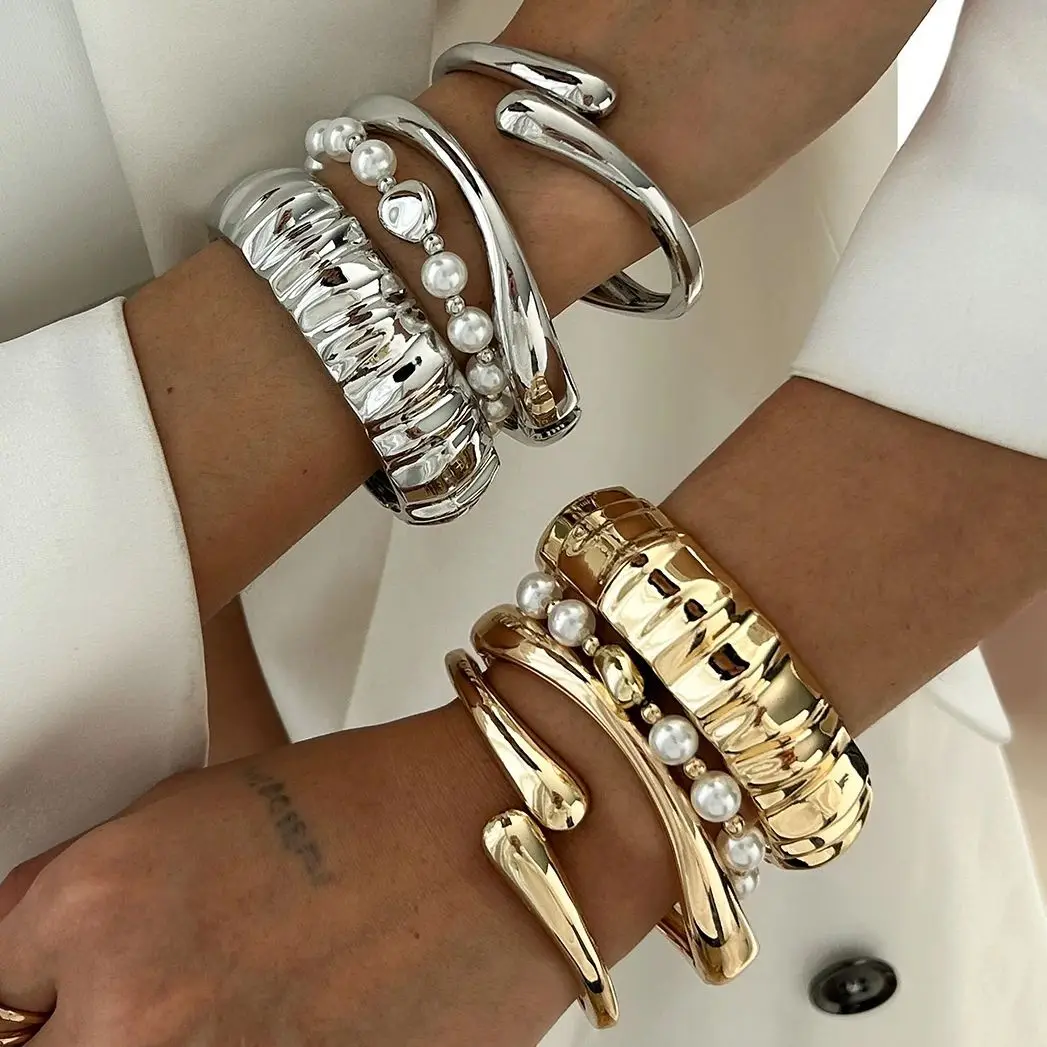 

PuRui Trendy 4Pcs/Set Gold Color Creative Water Droplet Shaped Opening Bracelet for Women Hip Hop Fashion Luxury Bangle Jewelry