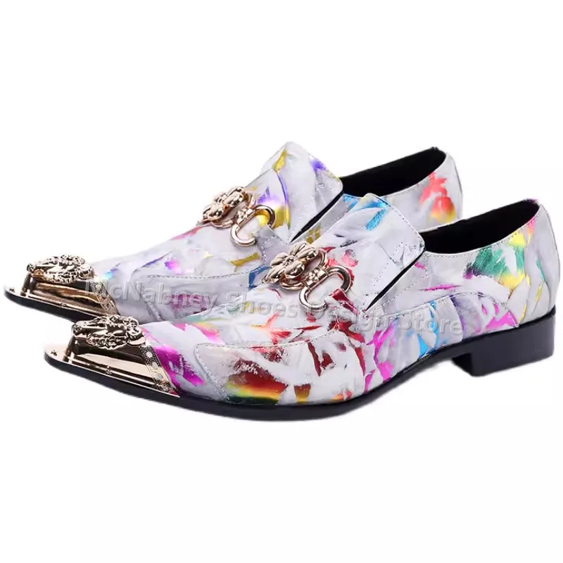 

Mixed Color Graffiti Print Pointed Toe Chunky Heel Men Shoes Fashion Carved Metal Decor Male Casual Shallow Loafers Derby Shoes