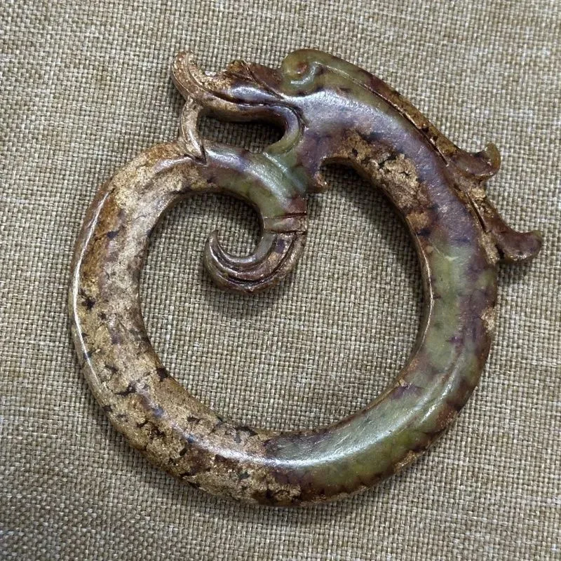 Ancient Style Old Jade Carved Dragon Jade Bi Pendant Chinese Antique Hollow Jade Disc Amulet Necklace Collectible Ornament