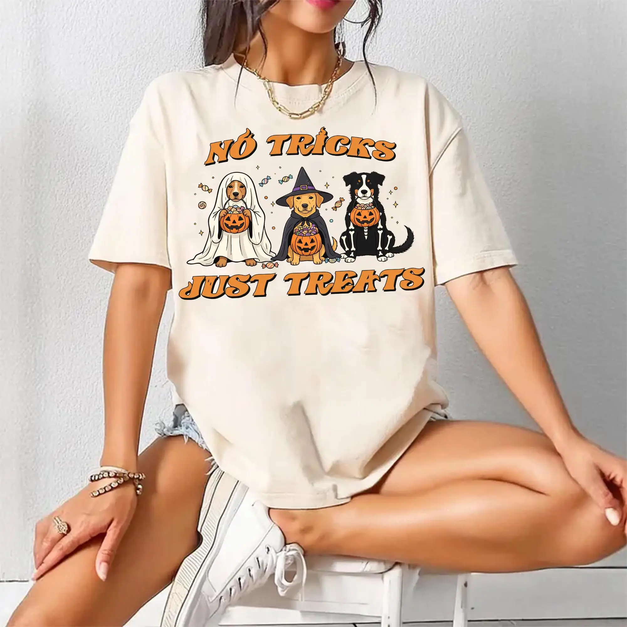 مضحك هالوين الكلب قميص لا خدع فقط يعامل المحملة شبح الذهبي المسترد قميص مضحك شبح هزلي المحملة لطيف مخيف الكلب هالوين