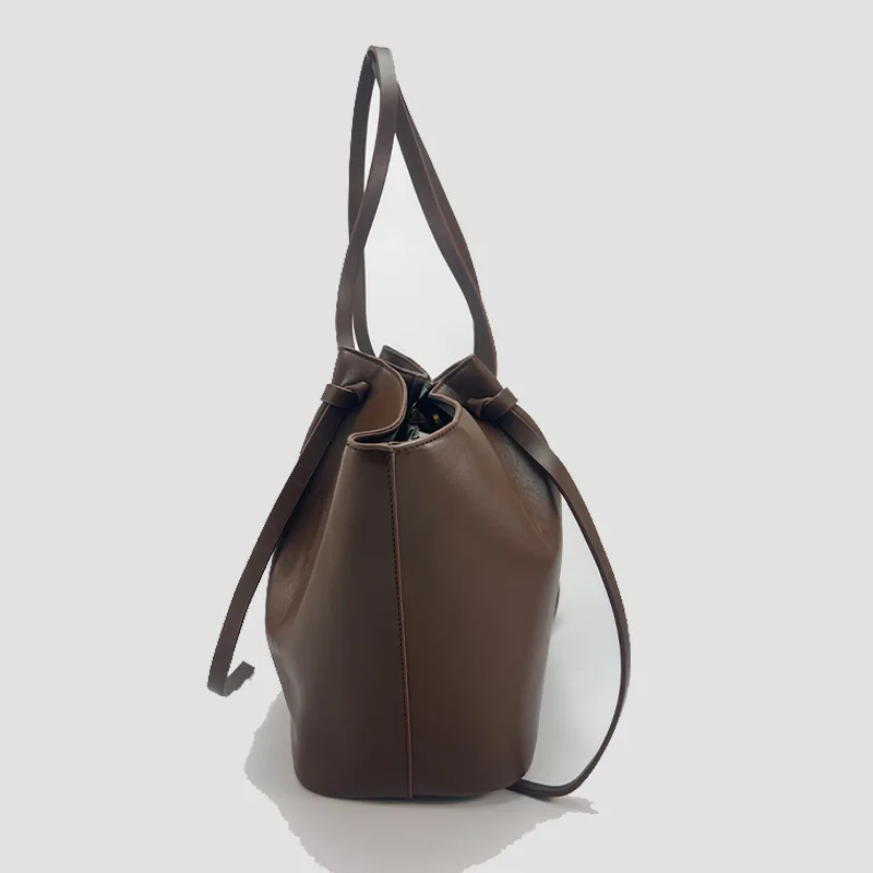 Bolsos de hombro trapecio de gran capac a la moda para mujer، bolsos con cierre de Metal de designedador، bolso grande de cuero #3