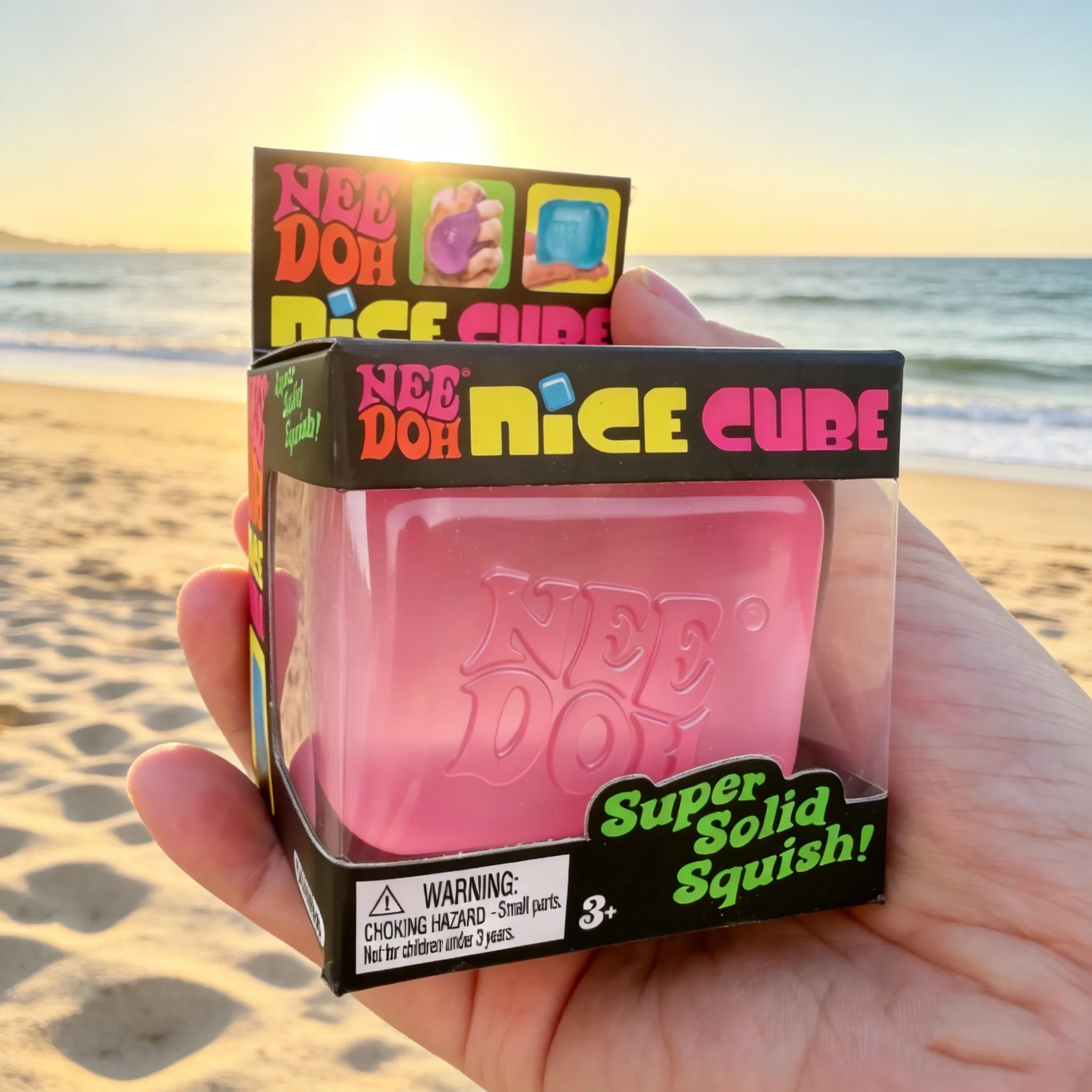 brinquedo-antiestresse-needoh-nice-cube-cubo-sensorial-para-alivio-de-ansiedade-para-adultos-e-criancas
