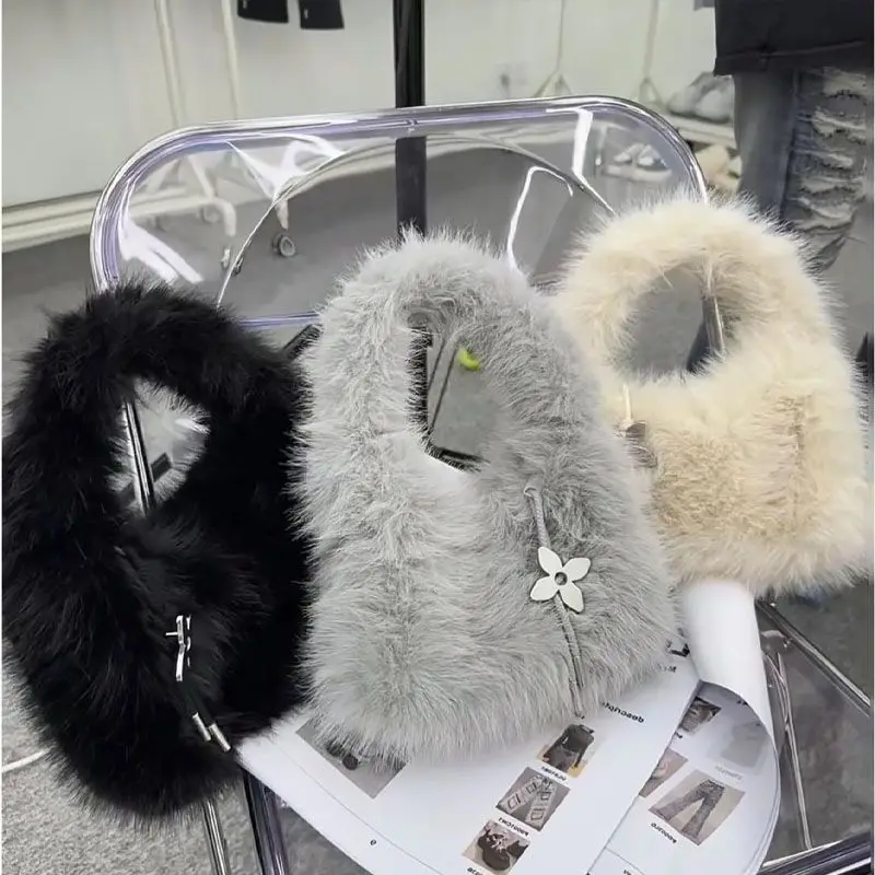 

Hot Girl Fashion Cross Flower Plush Handbag Women Solid Color Large Capacity Shoulder Bag Ladies Winter New Trend Underarm Bags