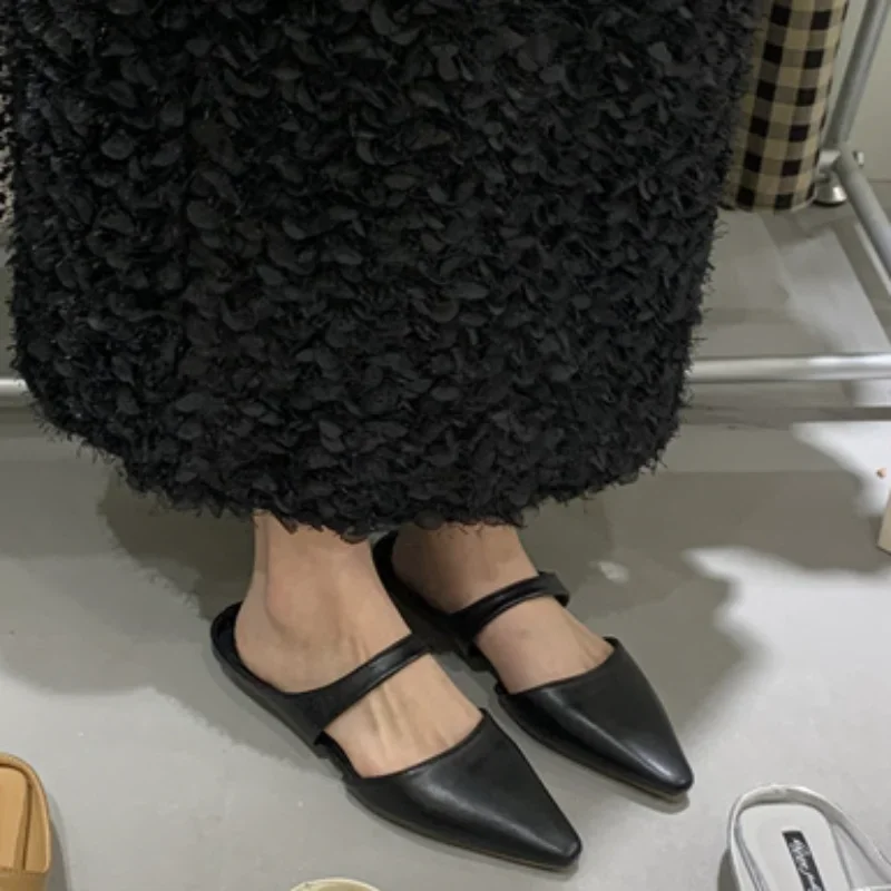 Buty damskie 2023 modne muły klapki damskie solidne eleganckie zwykłe kapcie damskie ze szpiczastym noskiem solidne buty slajdy damskie