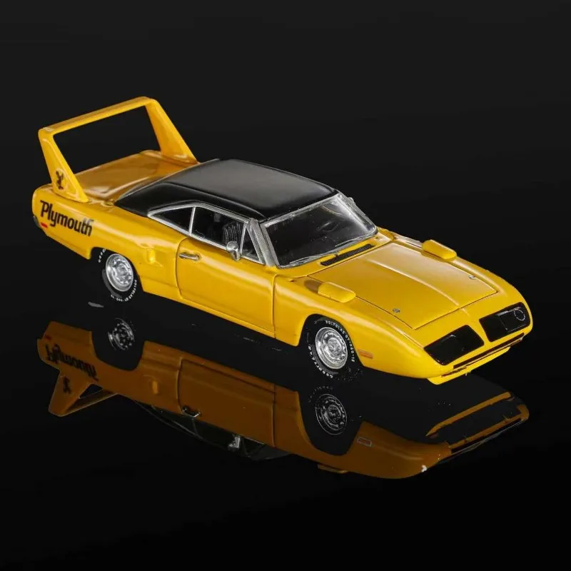 Mirage 1:64 Plymouth Super Bird Wing Walker American muscle car alloy car model adult collectible, simulation static ornament.