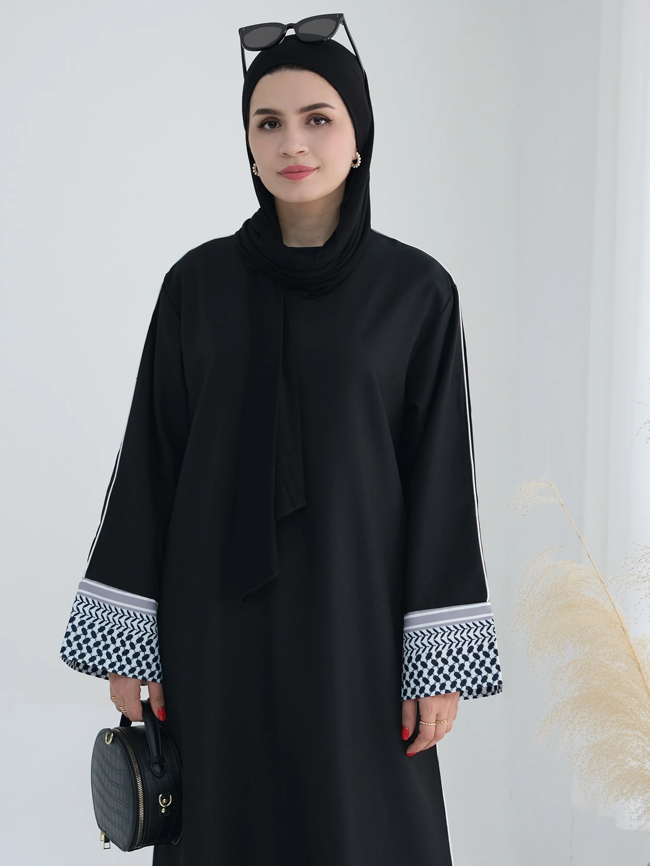 2025 Ramadan Splendido musulmano Medio Oriente Abaya Donna Elegante Cardigan Moda Abito Dubai Lusso Eid Islam Abito lungo Caftano