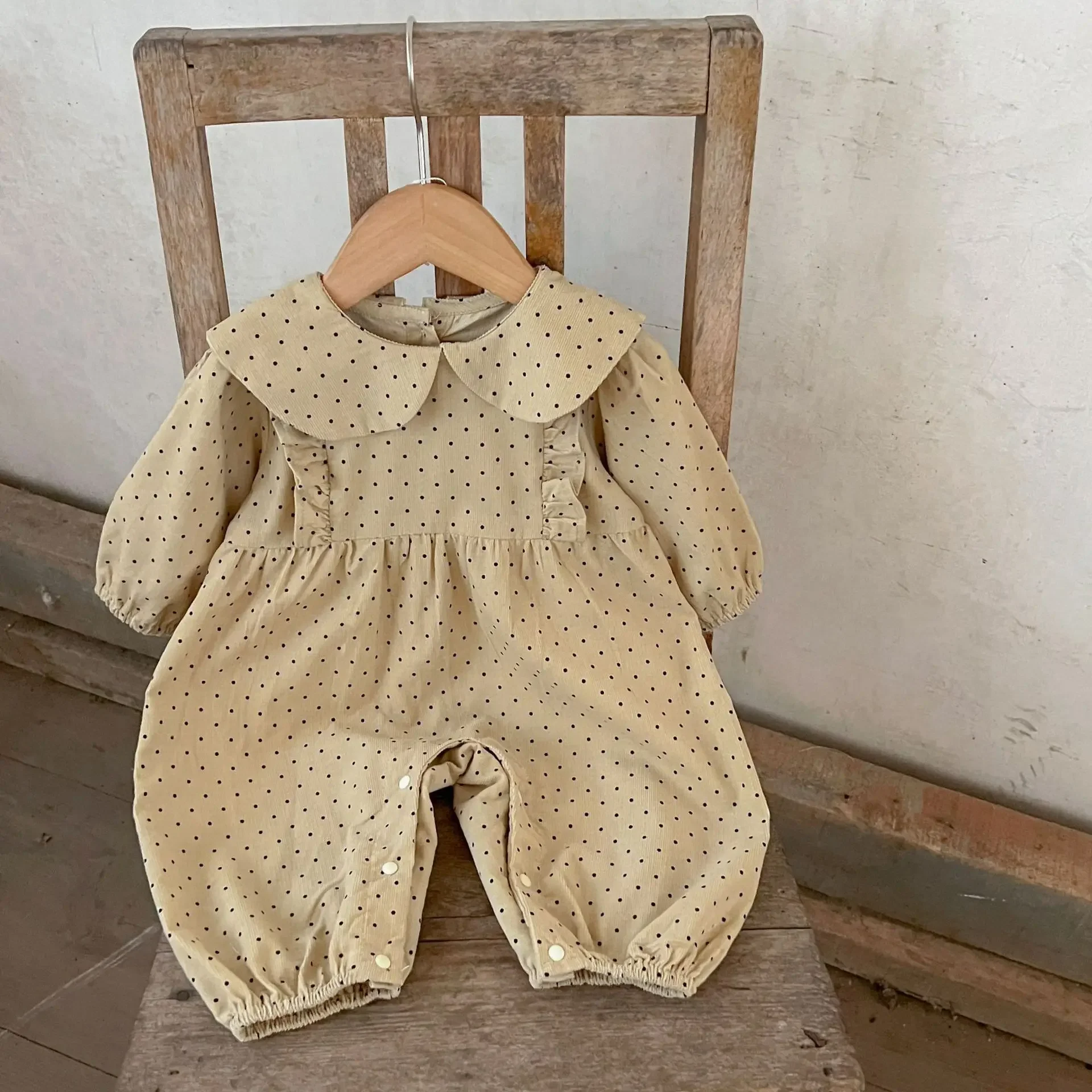 Vestiti del bambino moda carino pagliaccetto sciolto 2024 primavera autunno nuovo tutto abbinato a pois ragazza bambino velluto a coste Cmfortable pagliaccetto