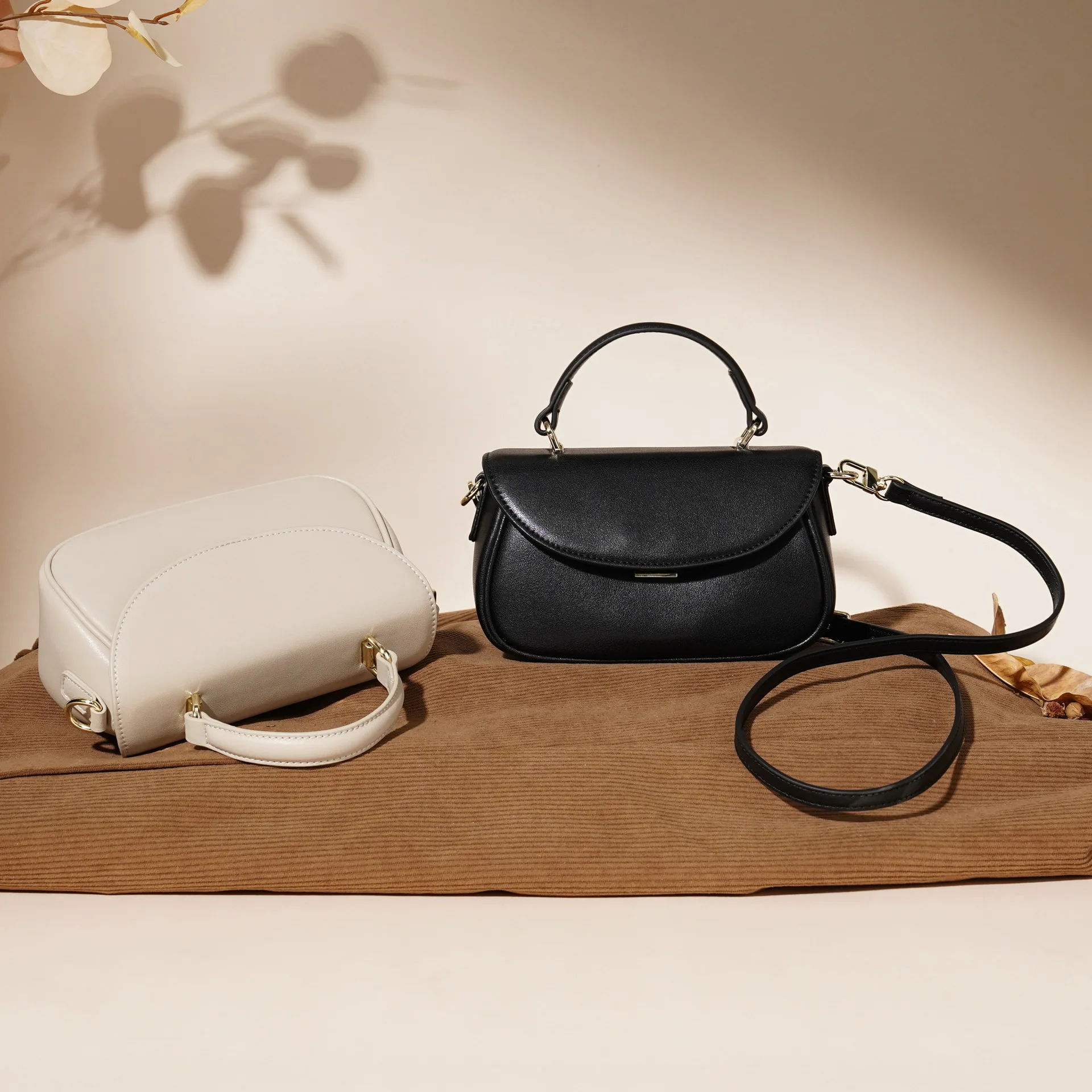 

Женская сумка через плечо из натуральной кожи, осень-зима, новый стиль, универсальная модная универсальная ручная маленькая квадратная сумка на одно плечо