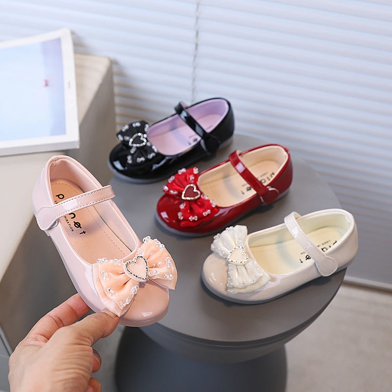 

Детские туфли 2026 Water Diamond Love Bow: милые, модные, универсальные, удобные, простые