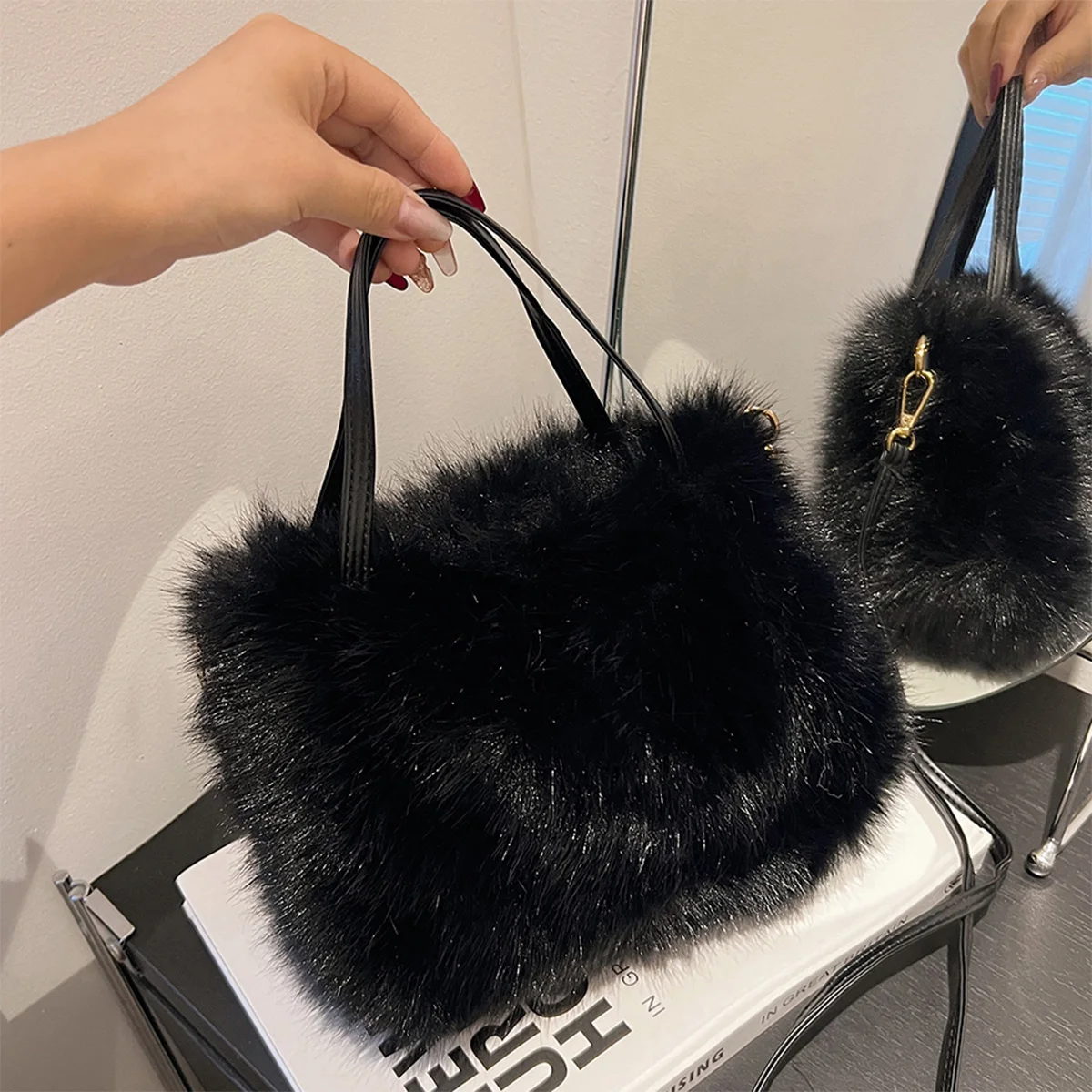 

Fashion Shoulder Bag Plush Texture High Gloss Finish Large Capacity Soft Material Magnetic Snap Adjustable Strap Daily Commute