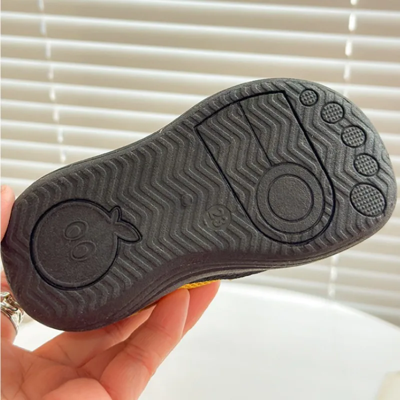Kids Skate Shoes Summer Sneakers Lightweight Soft Boys Girls Baby Running Shoes Four Seasons Models Red Kids Baby Board Shoes
