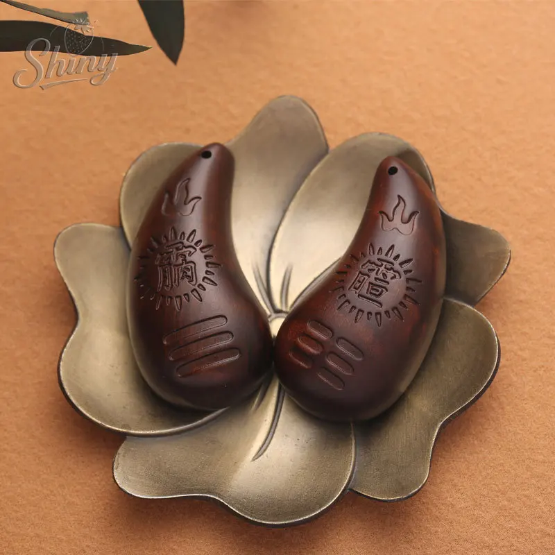 

Natural Thunderbolt Jujube Wood Ox Horn Trigram Chalice Hand-carved Nine Palace Gossip Divination Poker Utensils