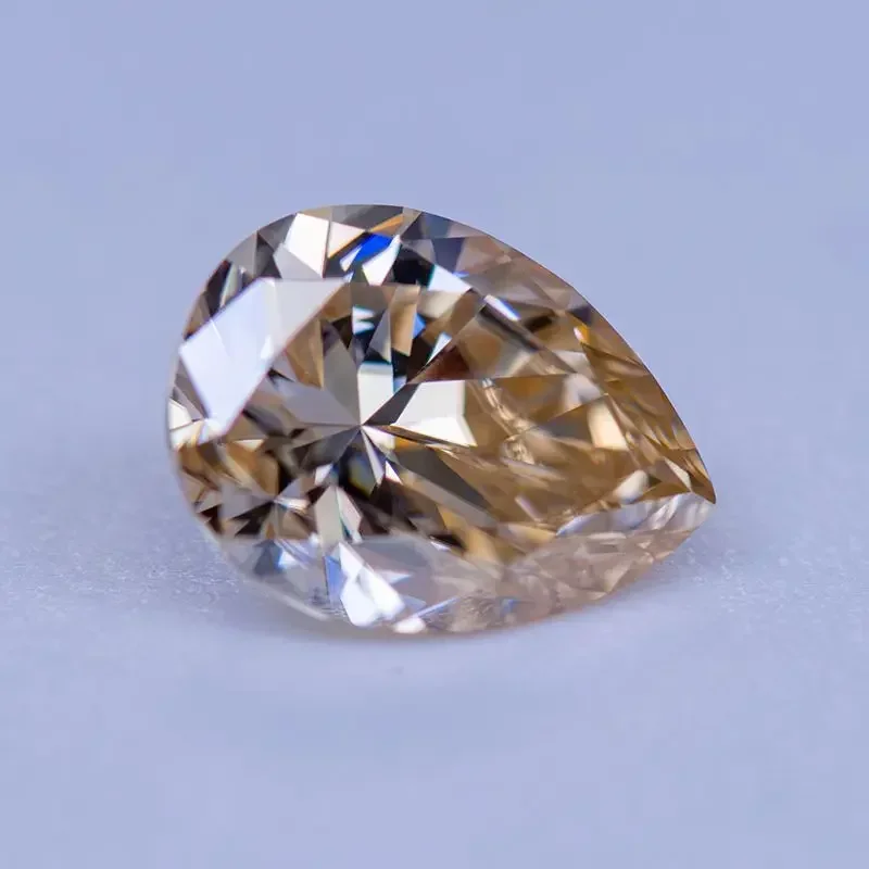 Moissanit-Stein in Primärfarbe Teegelb, Birnenförmiger Edelstein, Laborgezüchteter Diamant-Anhänger für Schmuckherstellung mit Zertifikat – Detail 4