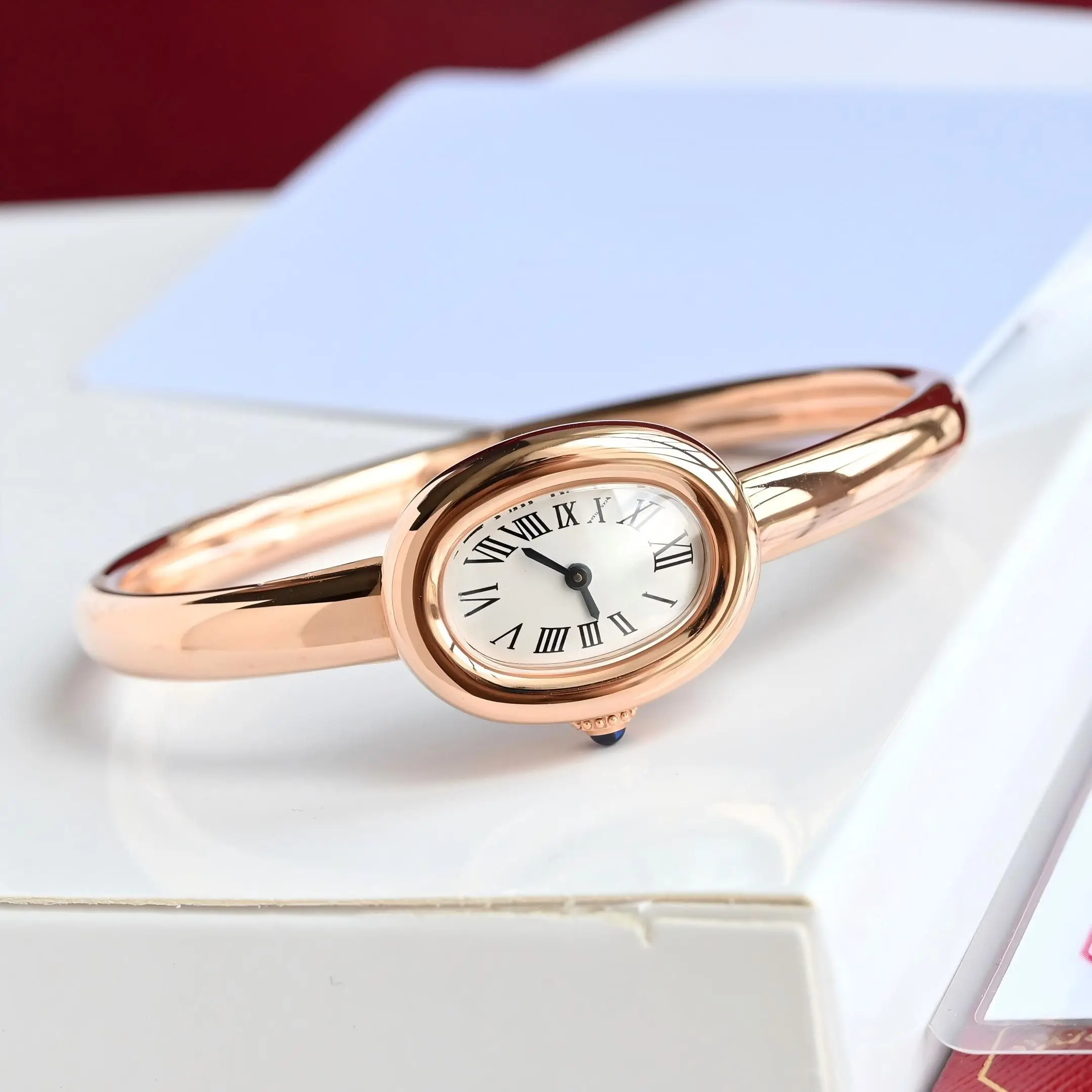 Fashion Designer Style Men Watch Women Watch Geometric Dial Quartz Wrist Watch Exquisite Alloy Case Metal Strap Waterproof Daily Wear Wristwatch Holiday Surprise Gift for Lovers